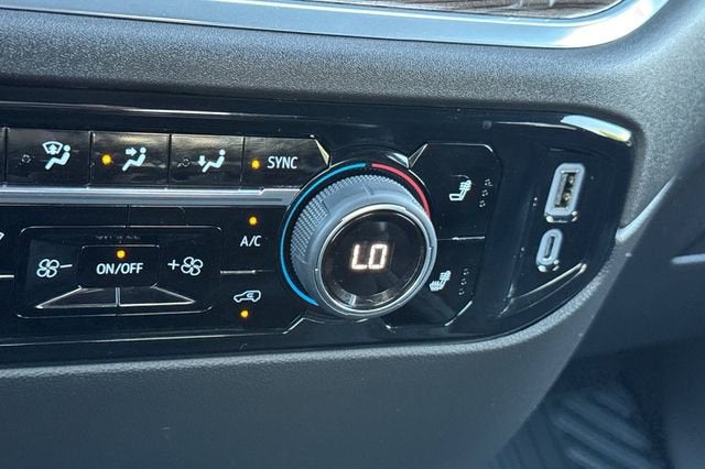 2025 Chevrolet Silverado 2500 HD Crew Cab Standard Box 4-Wheel Drive LT