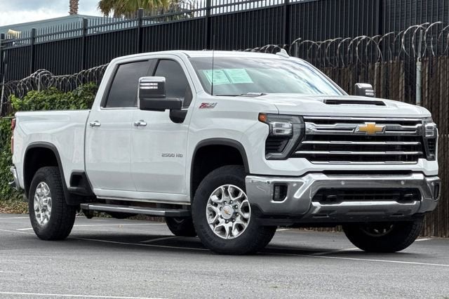 2024 Chevrolet Silverado 2500 HD Crew Cab Standard Box 4-Wheel Drive LTZ