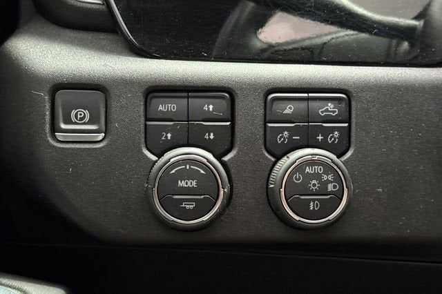 2024 Chevrolet Silverado 2500 HD Crew Cab Standard Box 4-Wheel Drive LTZ