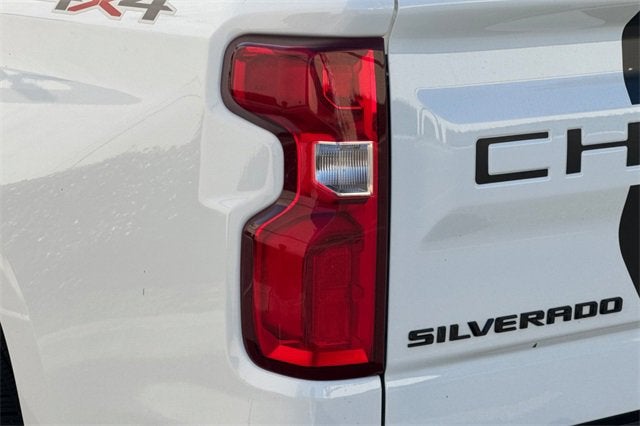 2023 Chevrolet Silverado 1500 Crew Cab Short Box 4-Wheel Drive RST