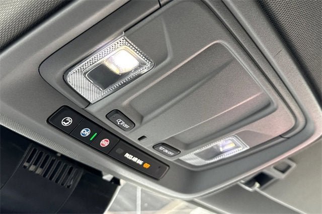 2025 Chevrolet Silverado 1500 Crew Cab Short Box 4-Wheel Drive LT 1LT