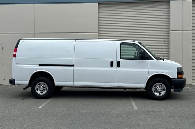 2023 Chevrolet Express Cargo 2500 2500 Extended Wheelbase Rear-Wheel Drive