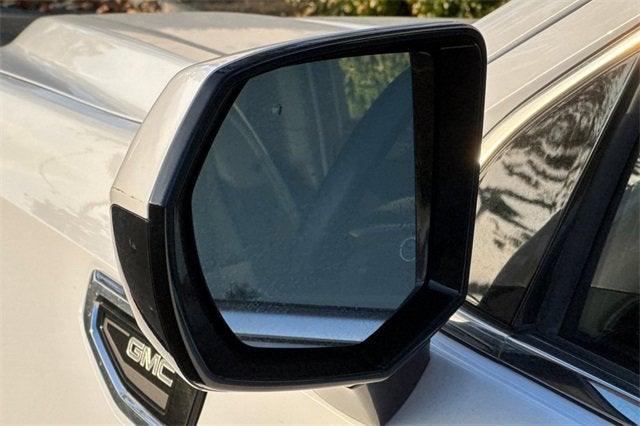 2023 GMC Yukon 2WD 4dr SLT