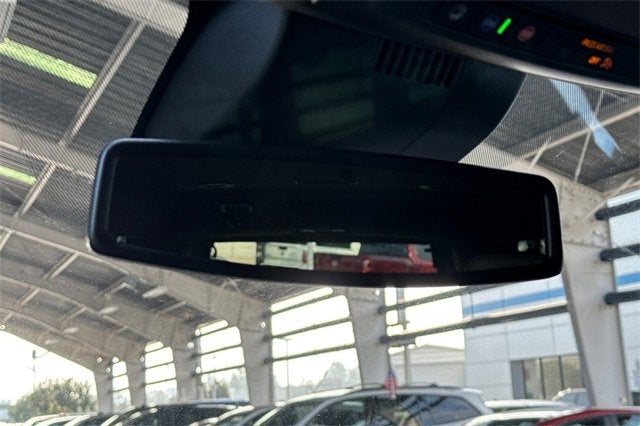 2024 Chevrolet Suburban 4WD LT