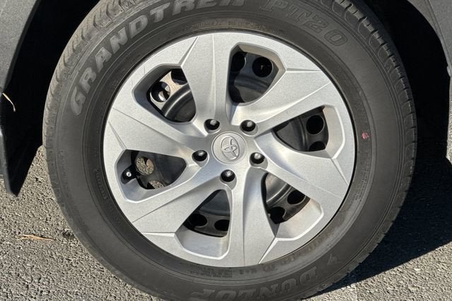 2024 Toyota RAV4 LE AWD (Natl)