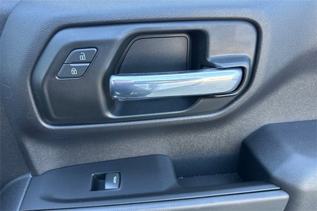 2025 Chevrolet Silverado 1500 Crew Cab Short Box 4-Wheel Drive Custom