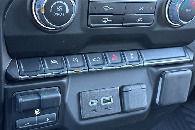 2025 Chevrolet Silverado 1500 Crew Cab Short Box 4-Wheel Drive Custom