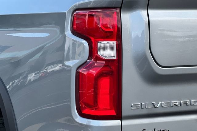 2024 Chevrolet Silverado 1500 Crew Cab Short Box 4-Wheel Drive ZR2