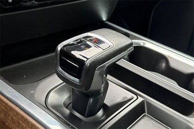 2022 Chevrolet Silverado 1500 Crew Cab Standard Box 4-Wheel Drive High Country