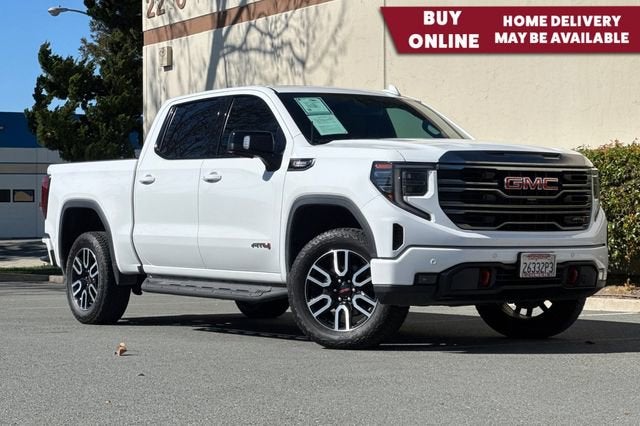2022 GMC Sierra 1500 Crew Cab Short Box 4-Wheel Drive AT4