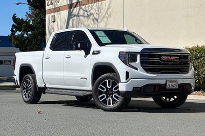 2022 GMC Sierra 1500 Crew Cab Short Box 4-Wheel Drive AT4