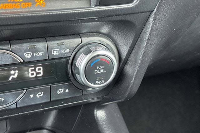 2018 Mazda Mazda3 Hatchback Touring Auto