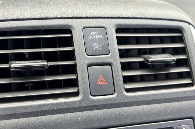 2013 Nissan Versa 4dr Sdn CVT 1.6 SL