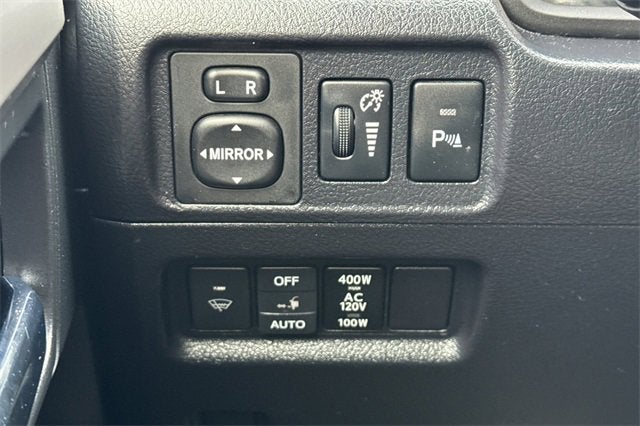 2019 Toyota 4Runner SR5 4WD (GS)