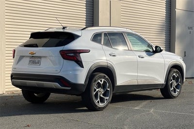 2025 Chevrolet Trax FWD 4dr LT