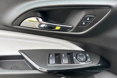 2025 Chevrolet Trax FWD 4dr LT