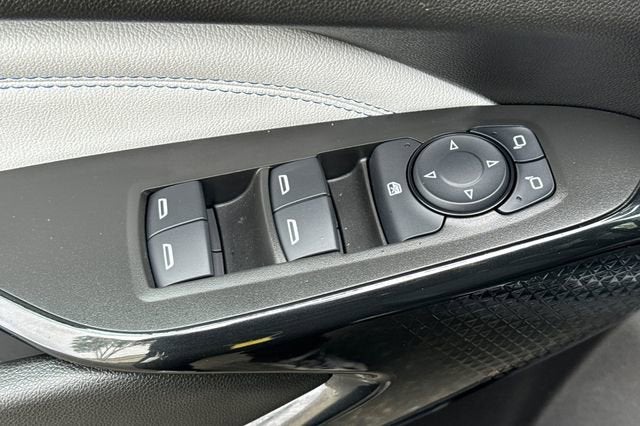 2025 Chevrolet Trax FWD 4dr LT