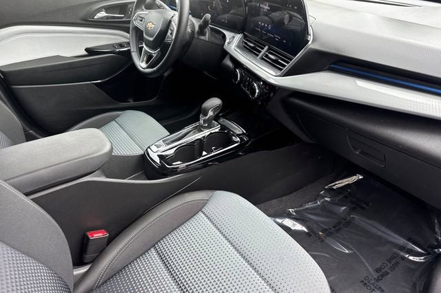 2025 Chevrolet Trax FWD 4dr LT