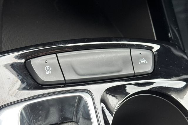 2025 Chevrolet Trax FWD 4dr LT