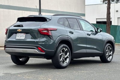 2025 Chevrolet Trax FWD 4dr LT