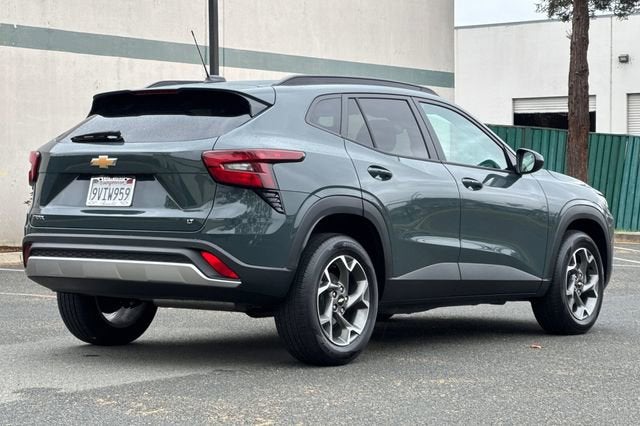 2025 Chevrolet Trax FWD 4dr LT