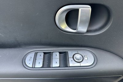 2024 Hyundai IONIQ 5 SE RWD