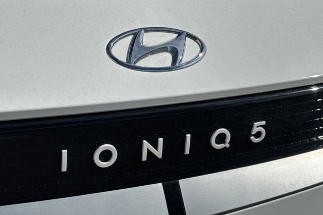 2024 Hyundai IONIQ 5 SE RWD