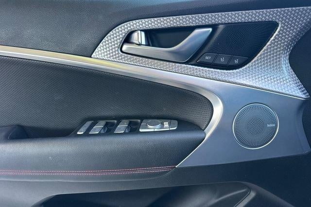 2023 Genesis G70 2.0T RWD