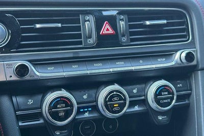 2023 Genesis G70 2.0T RWD