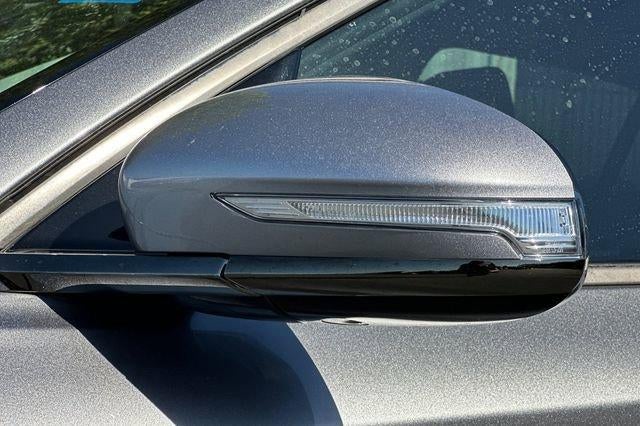 2023 Genesis G70 2.0T RWD
