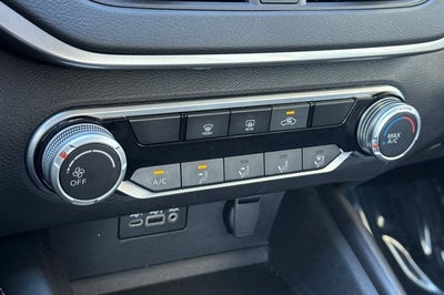 2022 Nissan Altima 2.5 SR SR