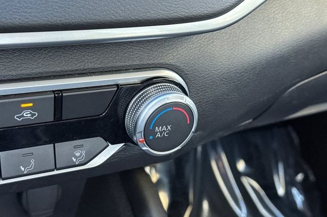 2022 Nissan Altima 2.5 SR SR