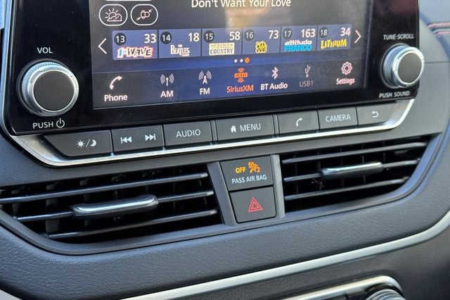 2022 Nissan Altima 2.5 SR SR