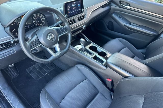 2024 Nissan Altima 2.5 SV SV