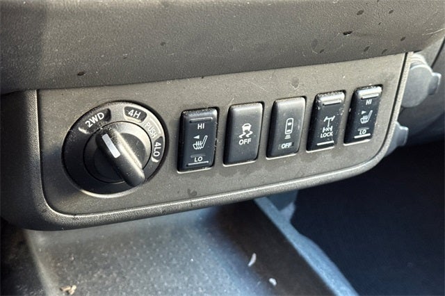 2015 Nissan Frontier PRO-4X PRO-4X