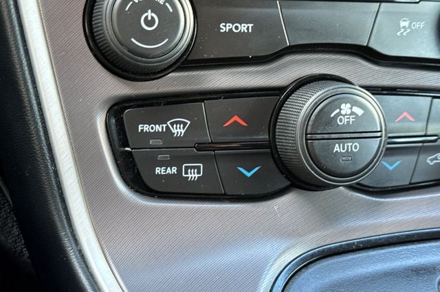 2021 Dodge Challenger SXT BLACKTOP PKG