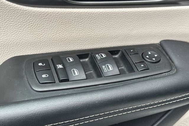 2023 Chrysler Pacifica Touring L TOURING