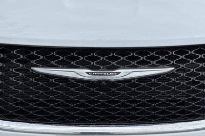 2023 Chrysler Pacifica Touring L TOURING