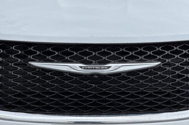 2023 Chrysler Pacifica Touring L TOURING