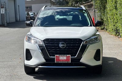 2022 Nissan Kicks SV