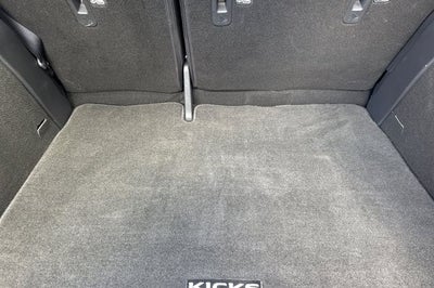 2022 Nissan Kicks SV