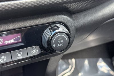 2022 Nissan Kicks SV