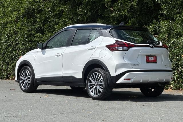 2022 Nissan Kicks SV