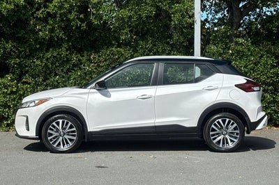 2022 Nissan Kicks SV