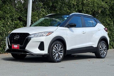 2022 Nissan Kicks SV