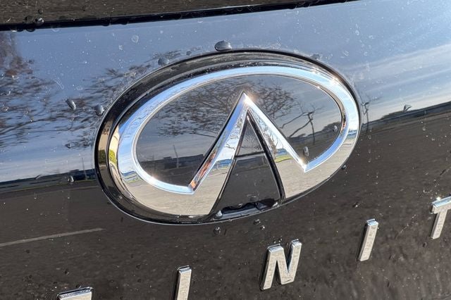 2023 INFINITI QX55 LUXE