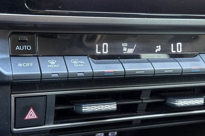 2025 Toyota Camry LE LE HYBRID