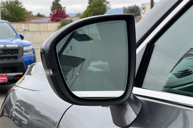 2023 INFINITI QX60 LUXE LUXE