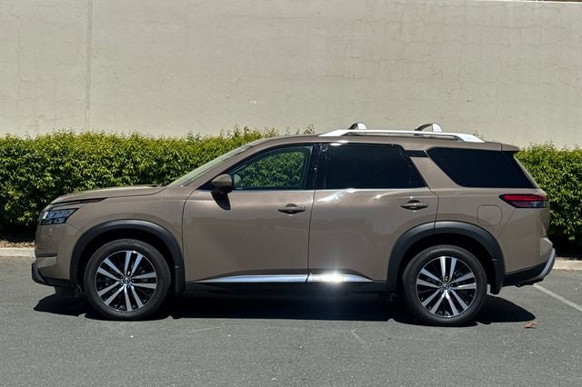 2024 Nissan Pathfinder Platinum PLATINUM 4WD