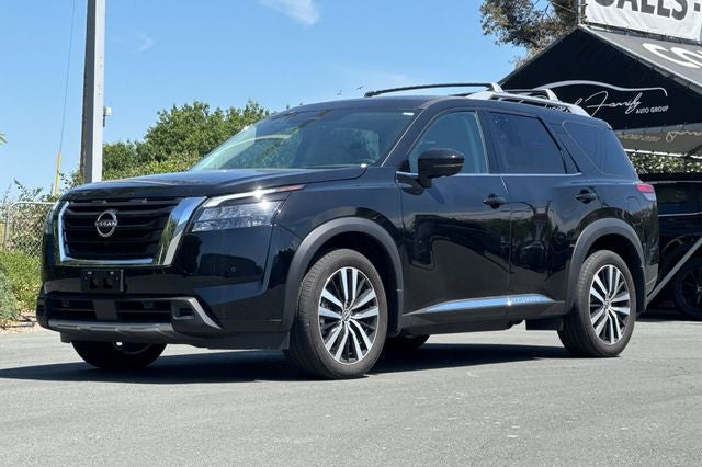 2025 Nissan Pathfinder Platinum PLATINUM 4WD